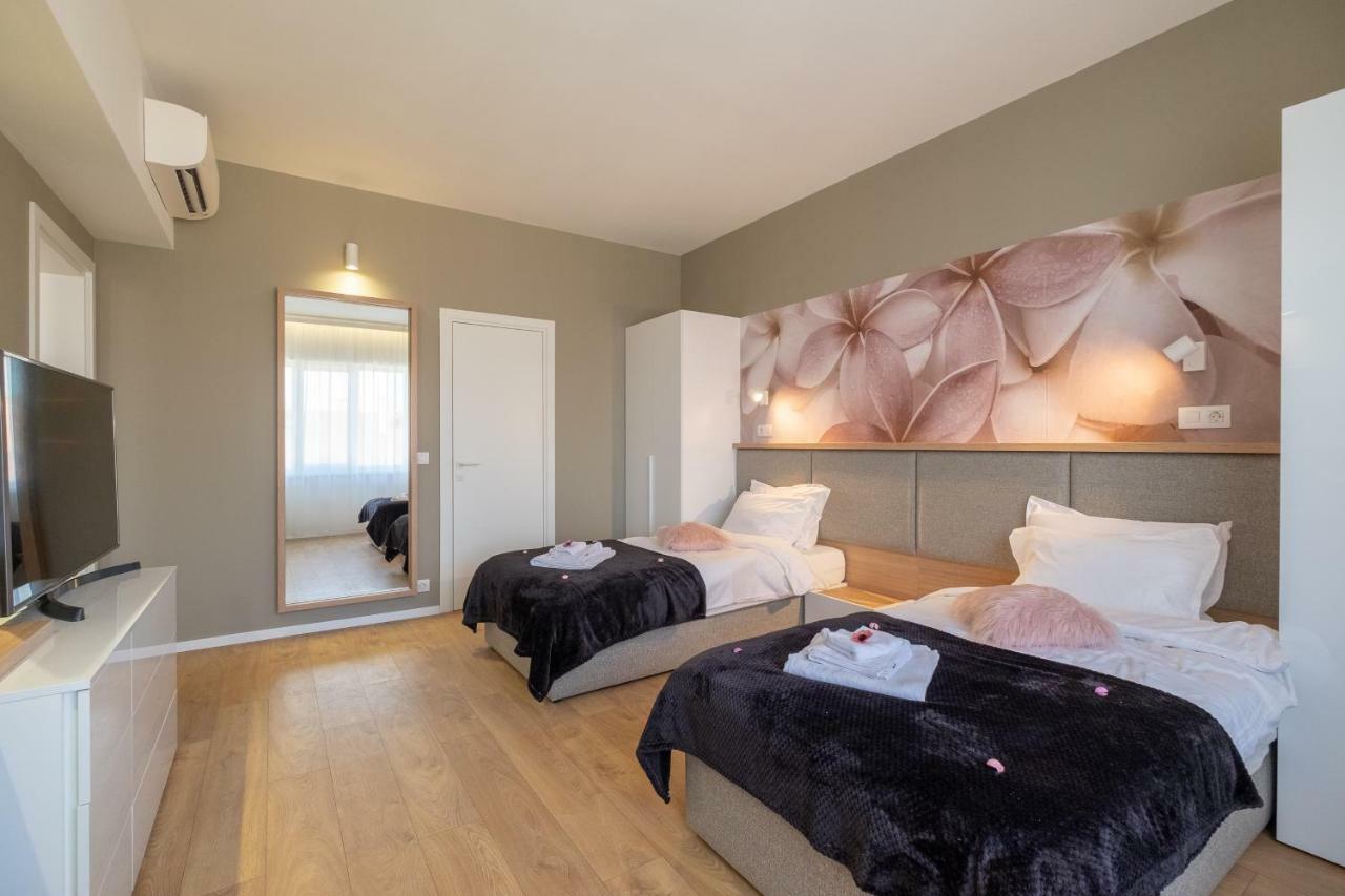 Vitosha Blvd Luxury 2-Bedroom, 2-Bathroom With Balcony 索菲亞 外观 照片