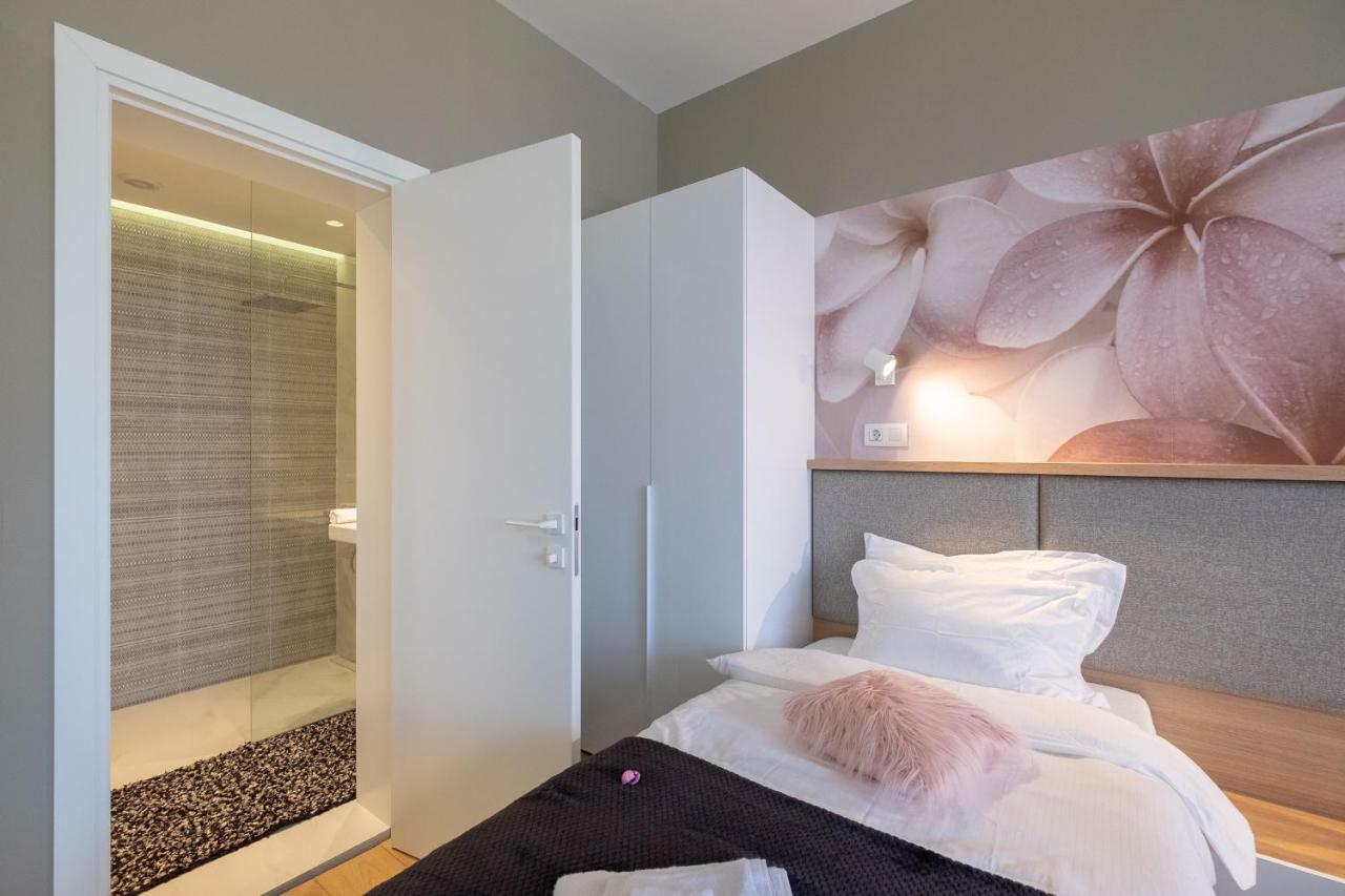 Vitosha Blvd Luxury 2-Bedroom, 2-Bathroom With Balcony 索菲亞 外观 照片