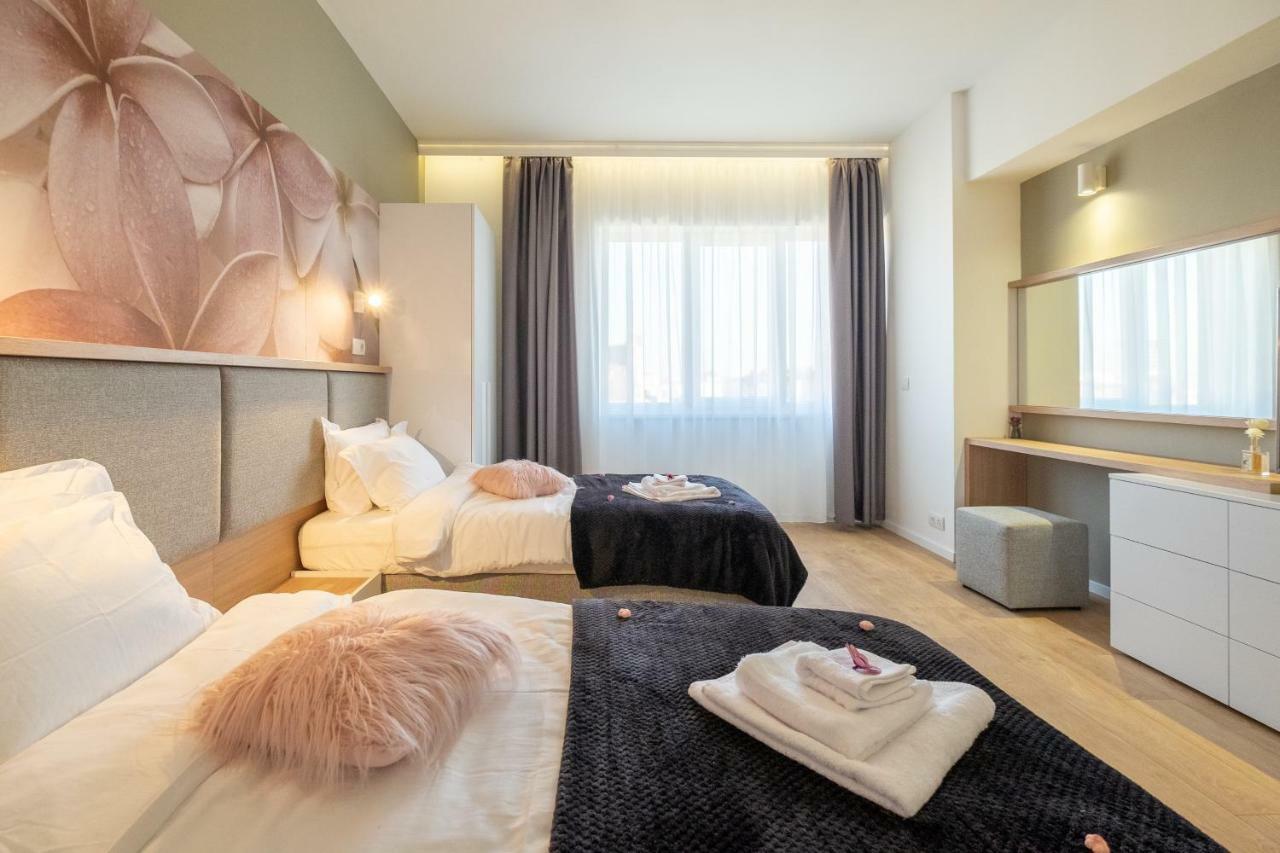 Vitosha Blvd Luxury 2-Bedroom, 2-Bathroom With Balcony 索菲亞 外观 照片