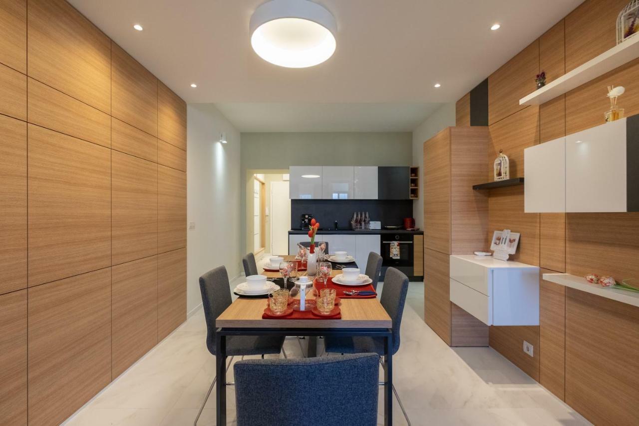 Vitosha Blvd Luxury 2-Bedroom, 2-Bathroom With Balcony 索菲亞 外观 照片