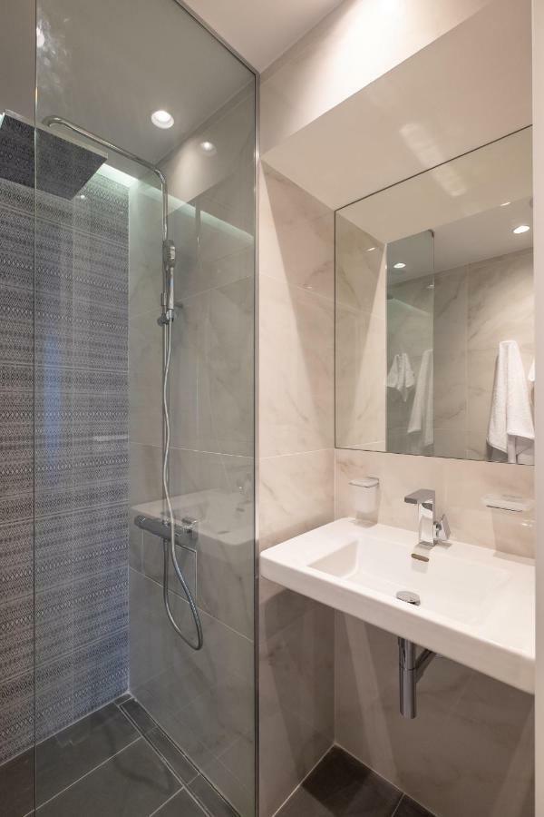 Vitosha Blvd Luxury 2-Bedroom, 2-Bathroom With Balcony 索菲亞 外观 照片