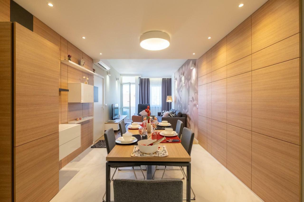 Vitosha Blvd Luxury 2-Bedroom, 2-Bathroom With Balcony 索菲亞 外观 照片